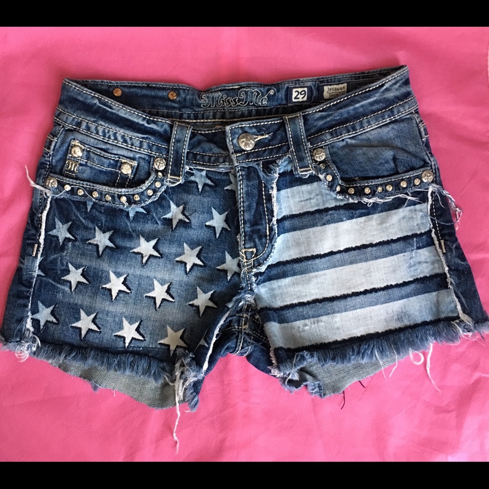 Miss Me size 29 Shorts